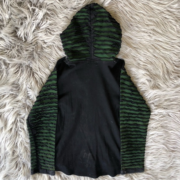 True Vintage y2k Rising International Cottagecore Full-Zip Hobbit Hoodie, Size M - Picture 4 of 5